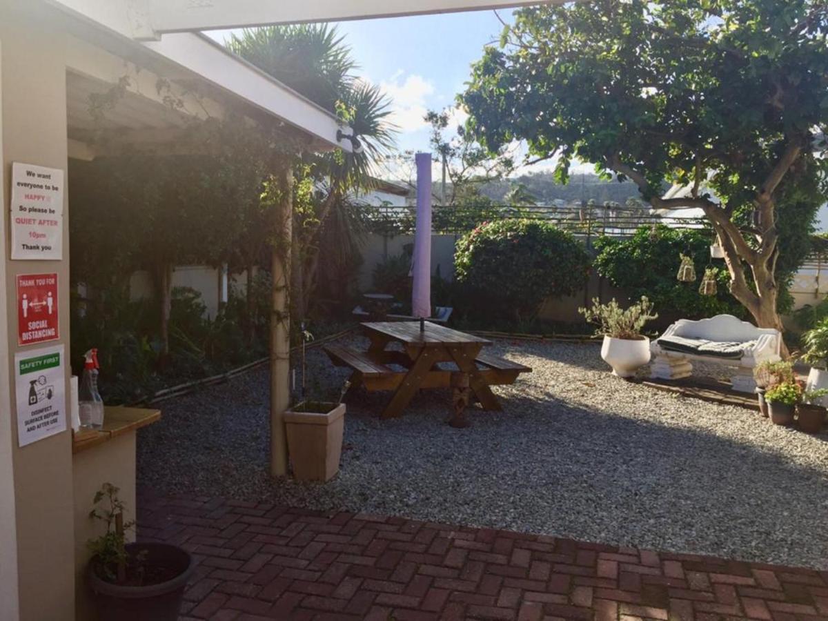 Jembjo'S Knysna Lodge & Backpackers ภายนอก รูปภาพ