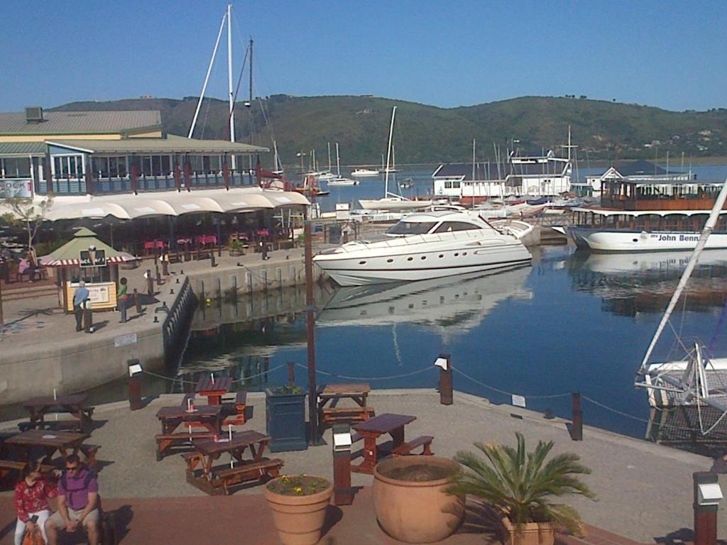 Jembjo'S Knysna Lodge & Backpackers ภายนอก รูปภาพ