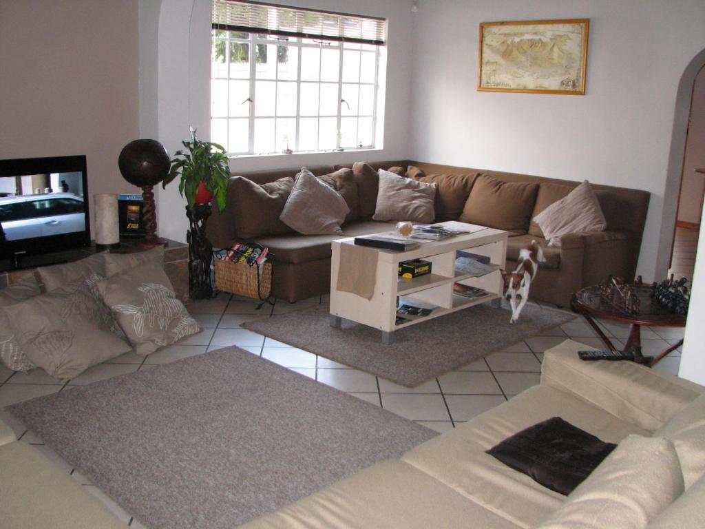Jembjo'S Knysna Lodge & Backpackers ภายนอก รูปภาพ