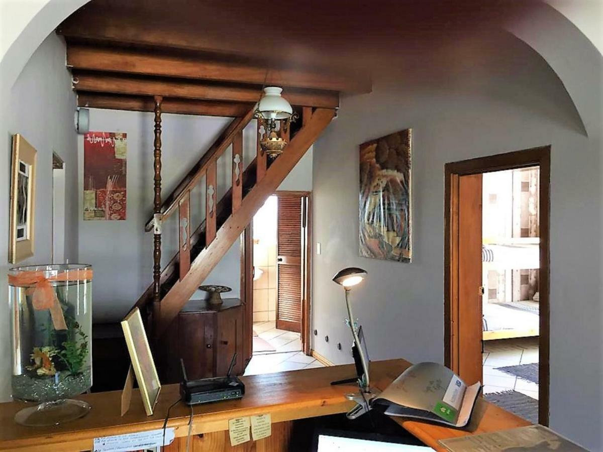 Jembjo'S Knysna Lodge & Backpackers ภายนอก รูปภาพ
