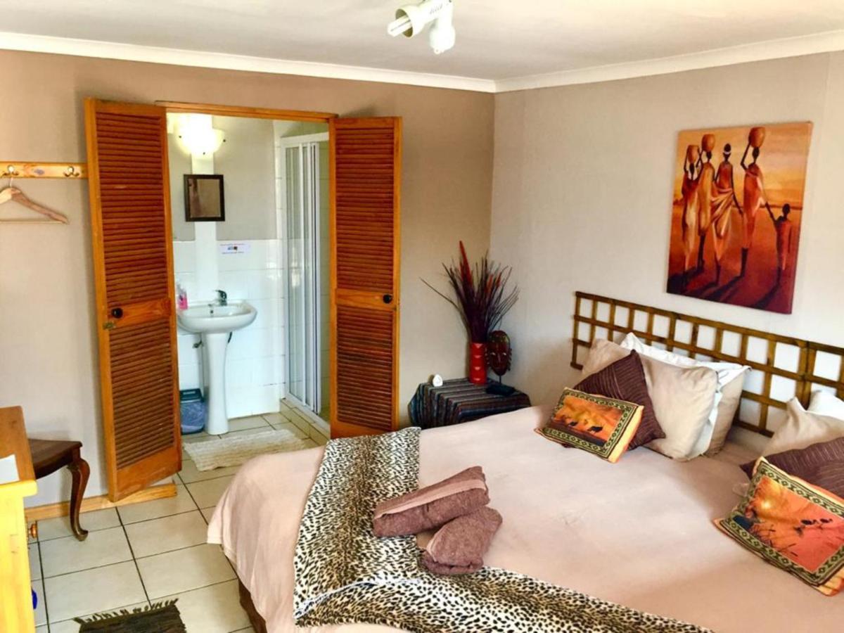 Jembjo'S Knysna Lodge & Backpackers ภายนอก รูปภาพ